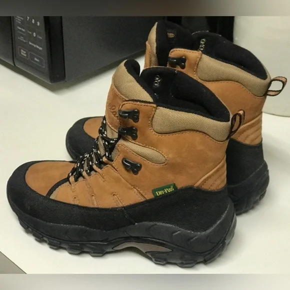 Cabela\'s Brown and Black Insulated Waterproof Winter Boots Cabela main image 2
